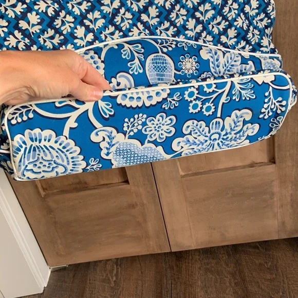 Vera Bradley Tote - Picture 8 of 8